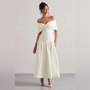 Club L London Cream Off-Shoulder Knot Maxi Dress
